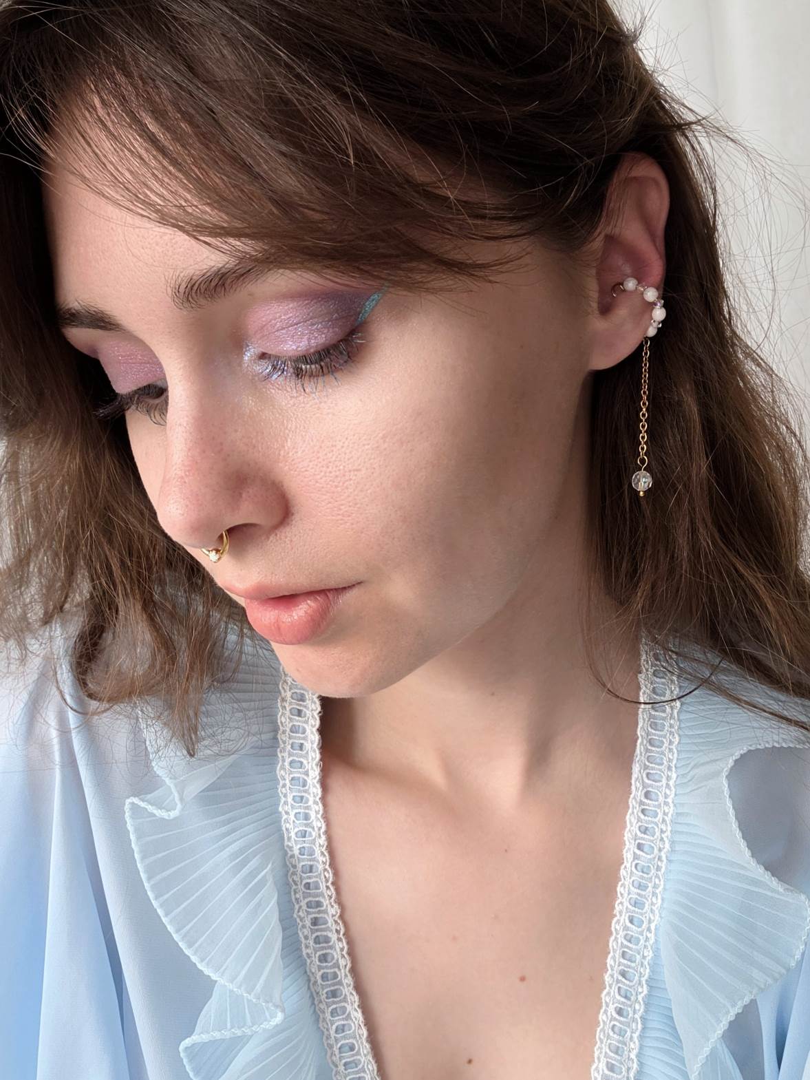 LUEUR earcuff doré perles blanches