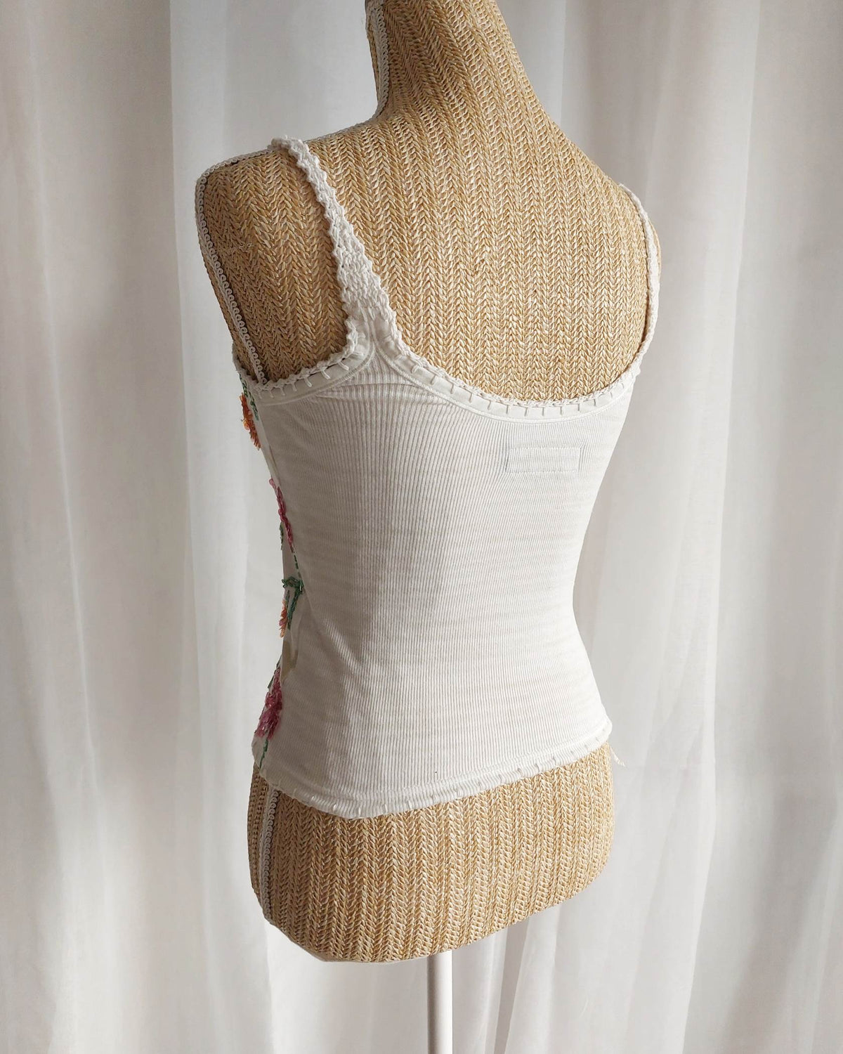 MEADOW débardeur blanc avec broderies de fleurs T.36