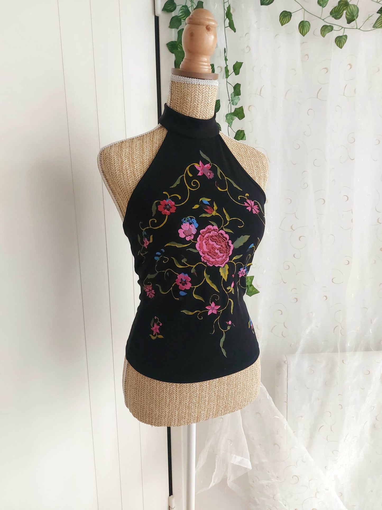 BRISE NOCTURNE black halter neck top with floral pattern, size XS/S