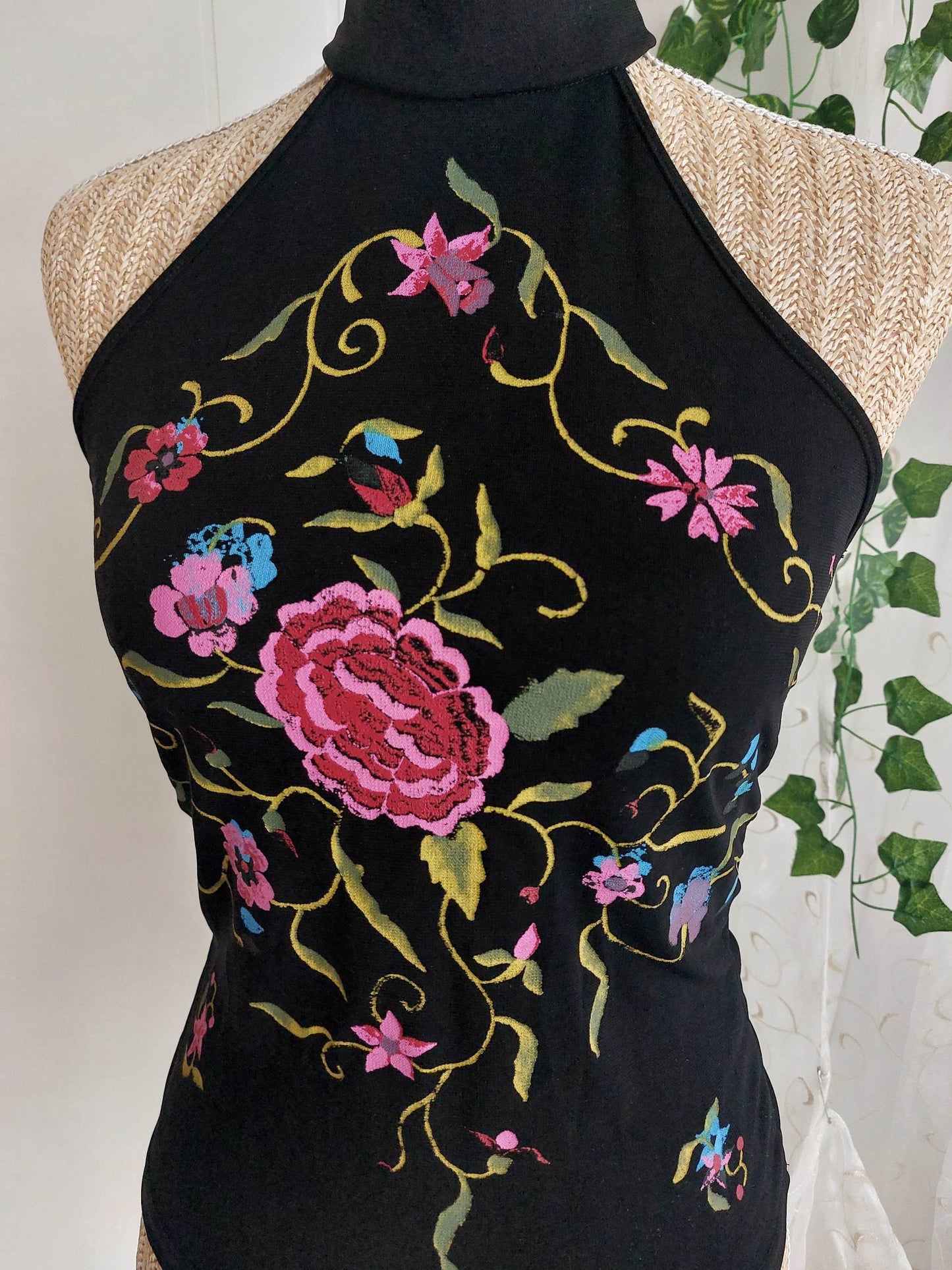 BRISE NOCTURNE black halter neck top with floral pattern, size XS/S