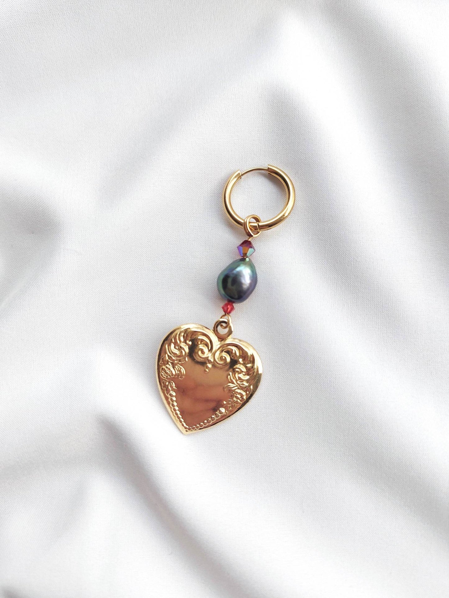 NARCISSE single baroque heart earring