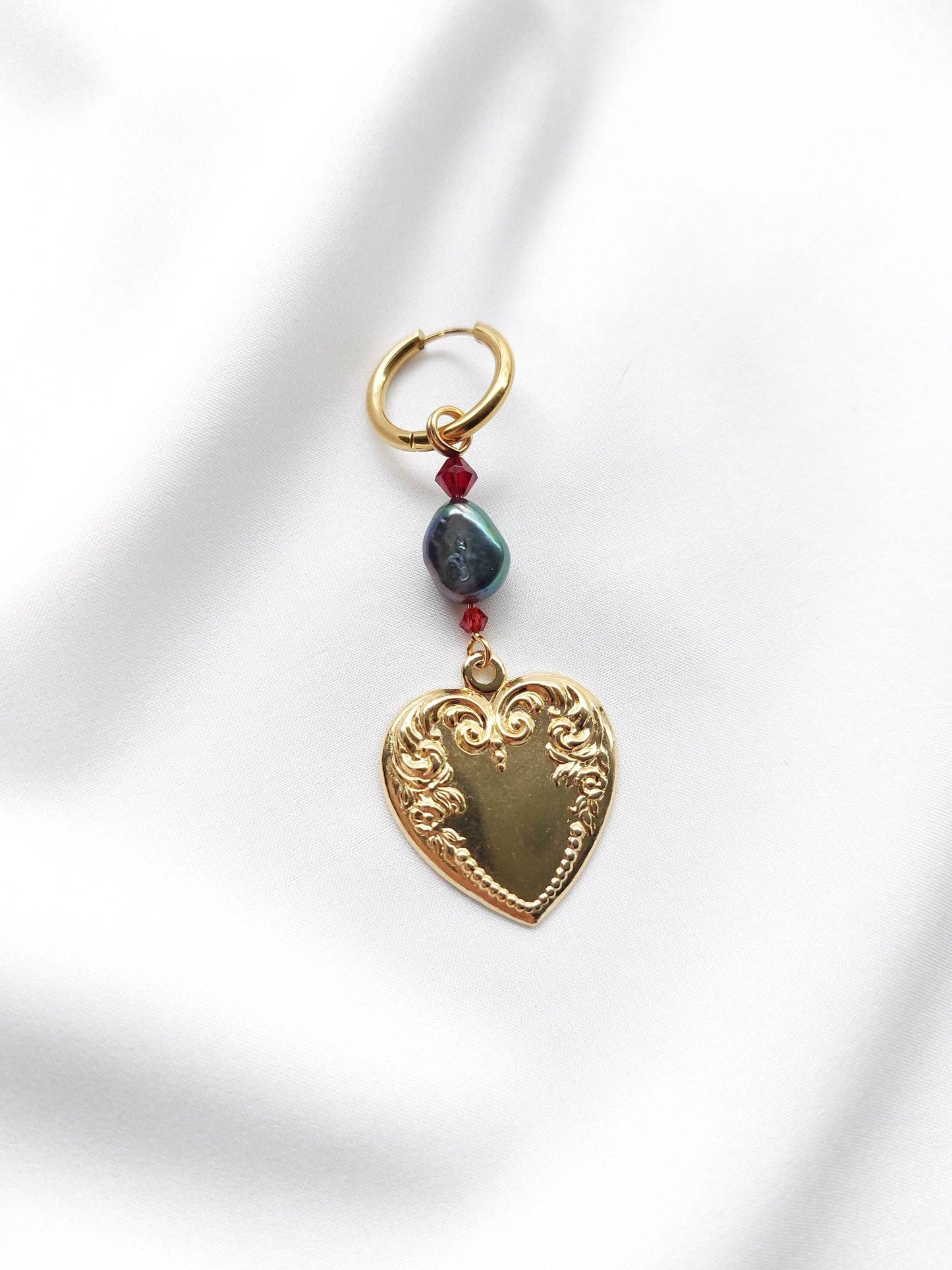NARCISSE single baroque heart earring