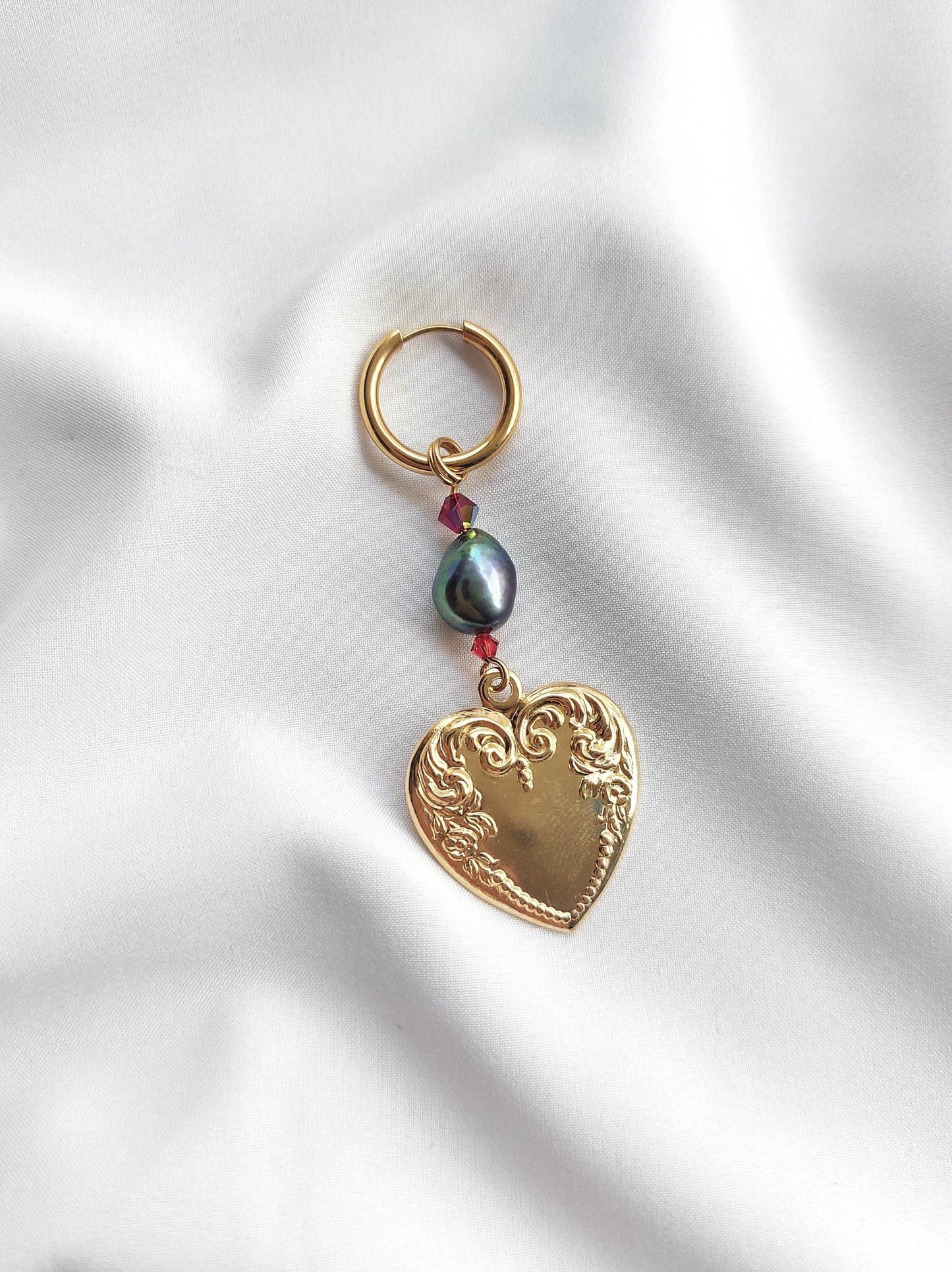 NARCISSE single baroque heart earring