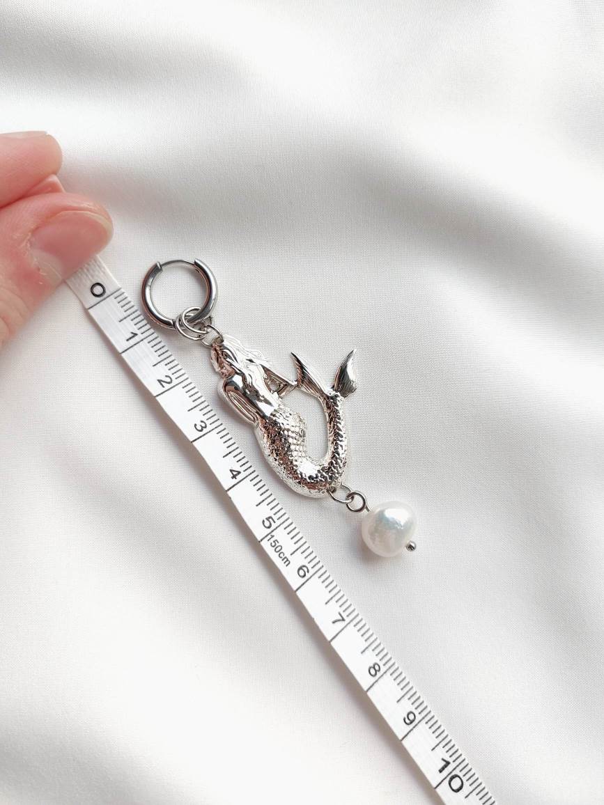 NEIYANNE light silver mermaid single earring