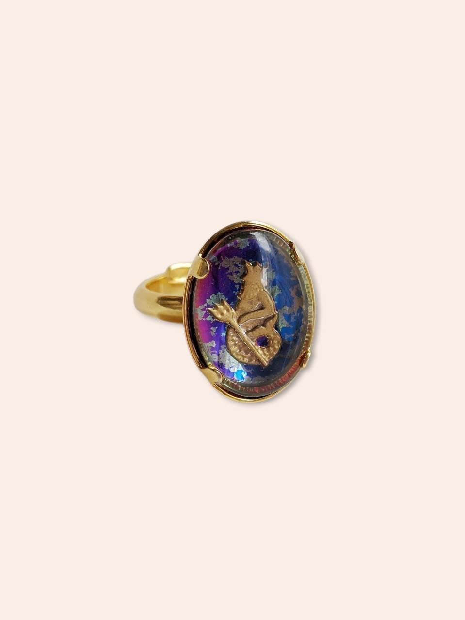 NEPTUNE Gold ring with triton