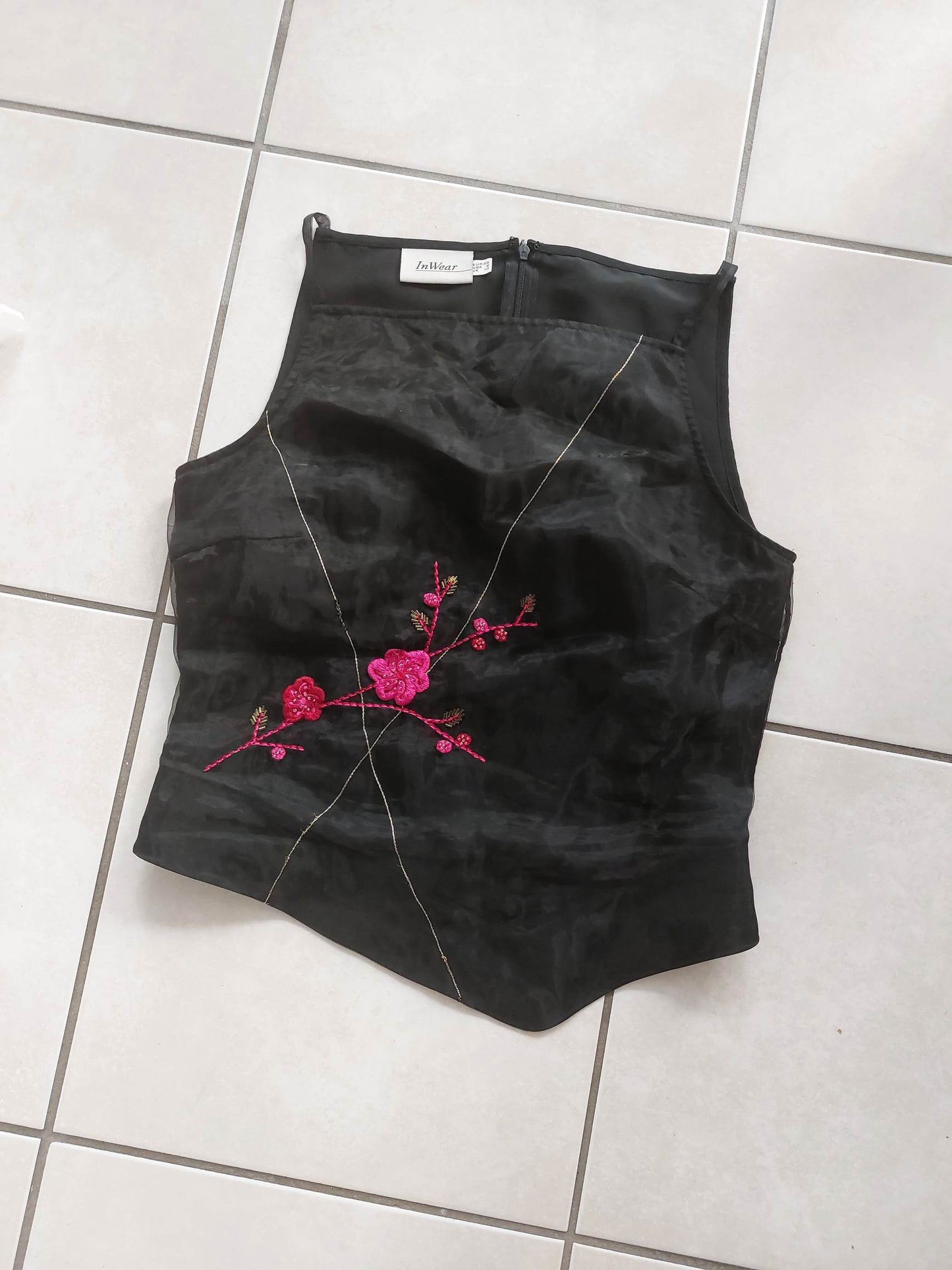 YUMI black tank top with floral embroidery size 36