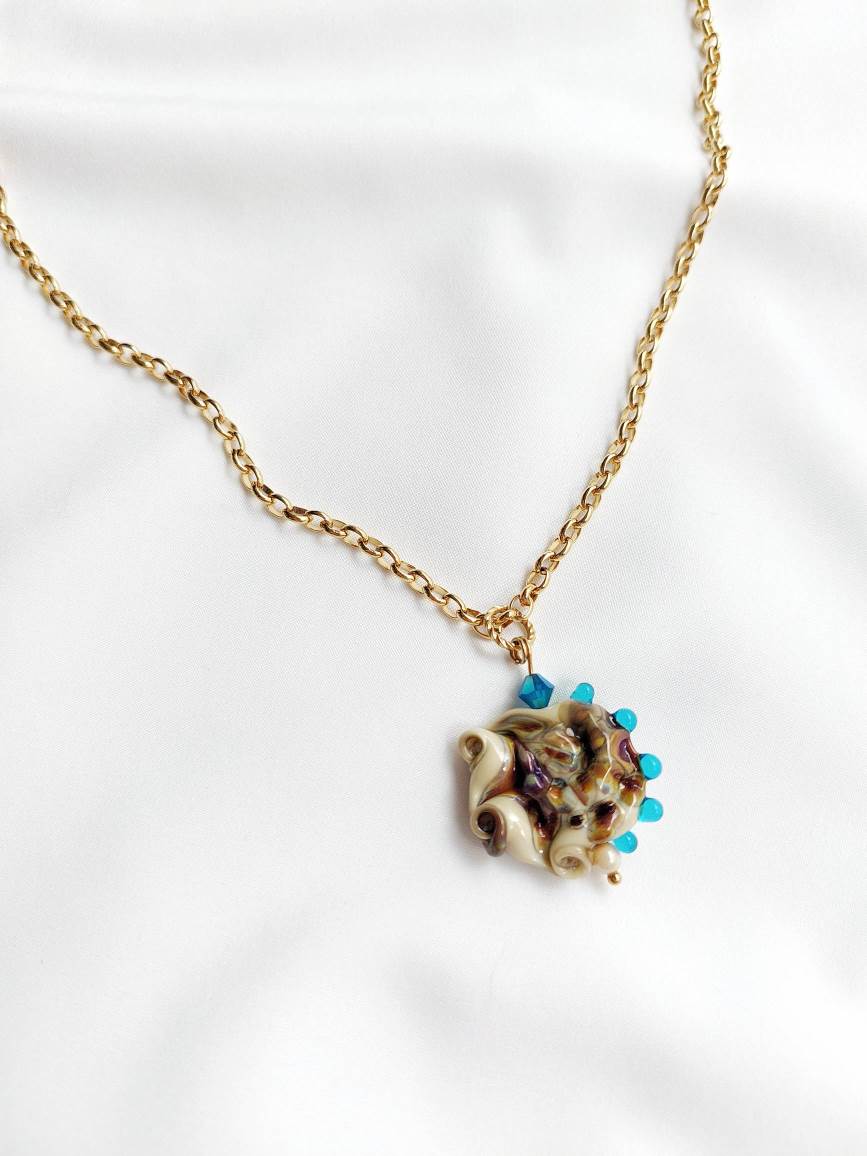 OCEAN gold plated shell necklace