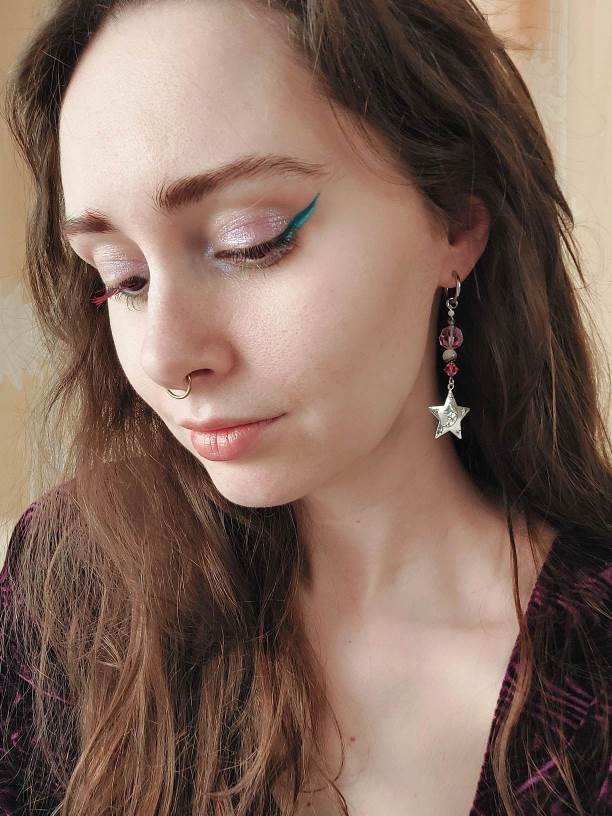 ODYSSEY single loop star and pink pearls
