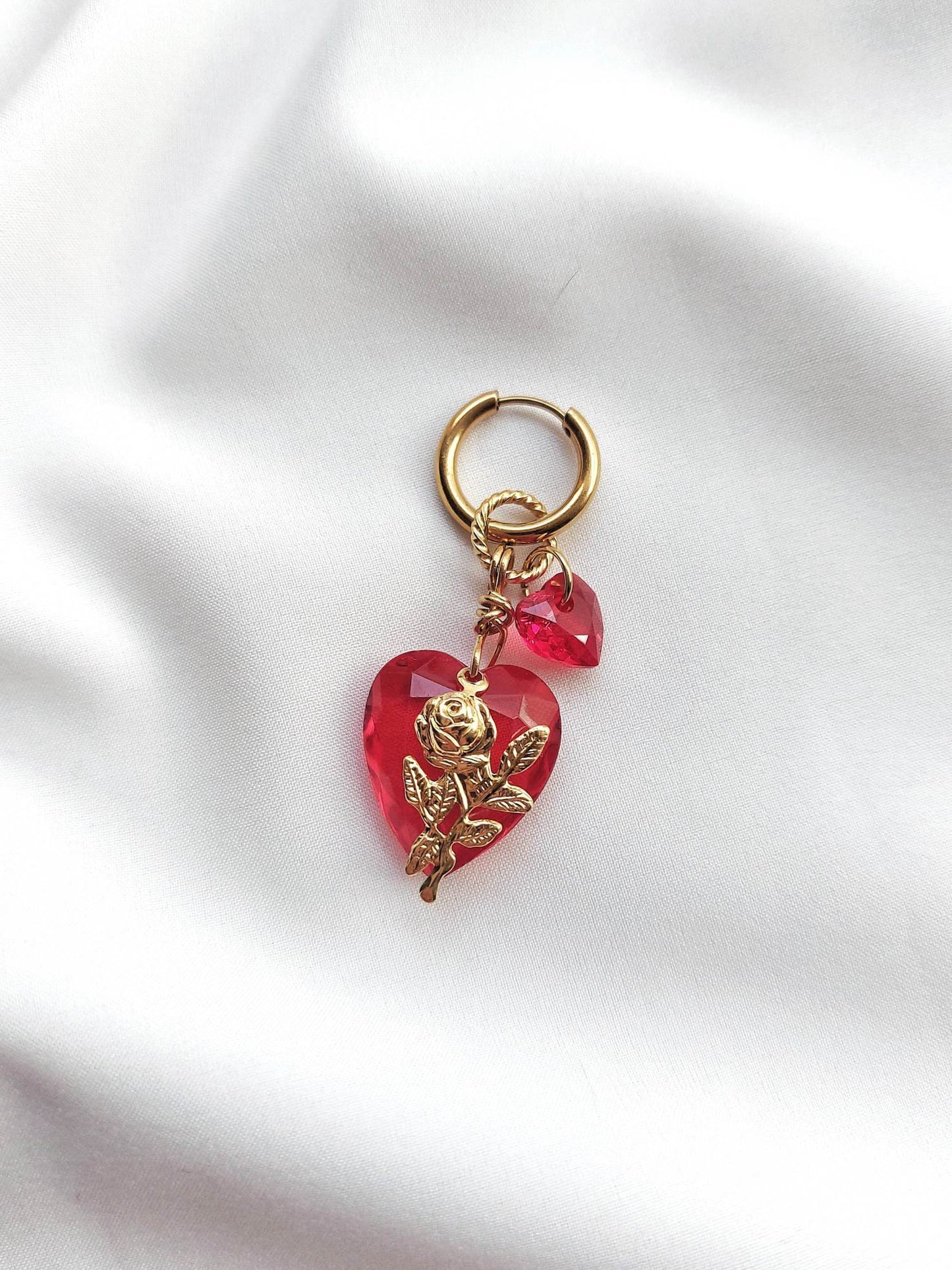 PASSIONATA gold and red single loop earring