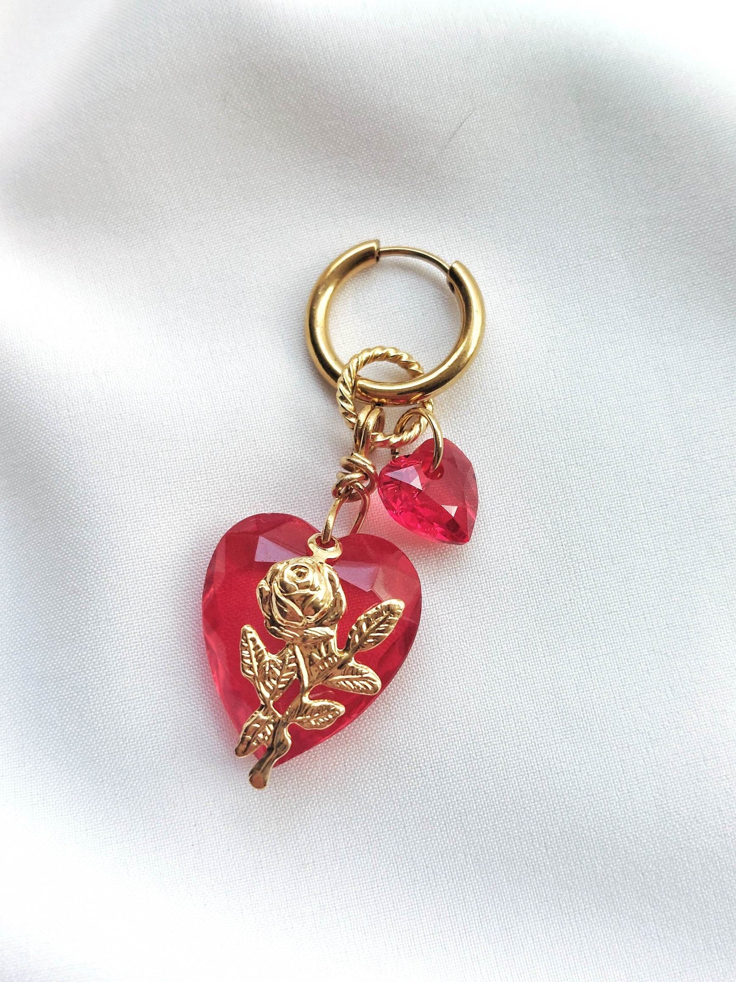 PASSIONATA gold and red single loop earring