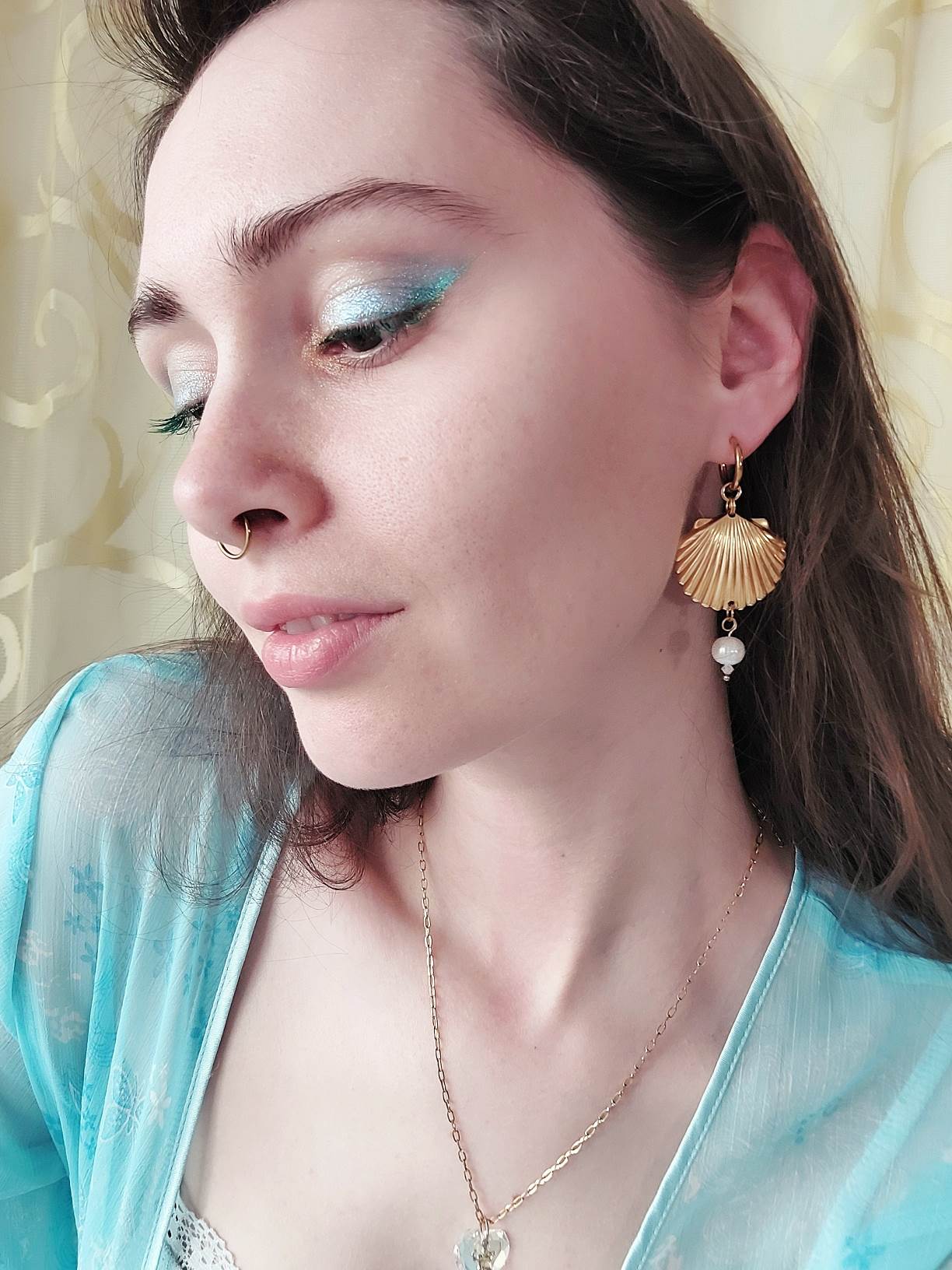 PERLA single pearl and shell earring