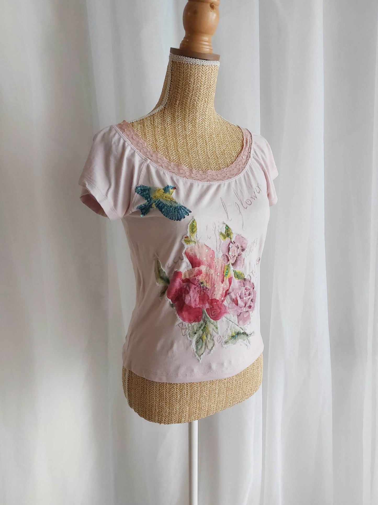 ROSE FLAVOR tee-shirt René Derhy brodé T.38