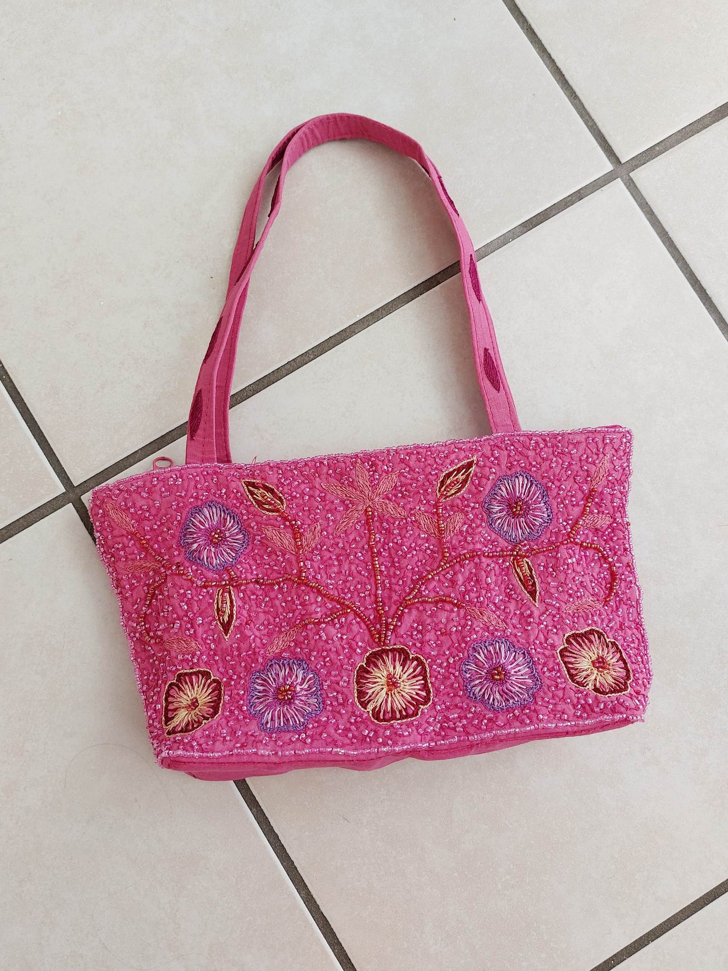 HORTENSIA embroidered pink shoulder bag with flowers