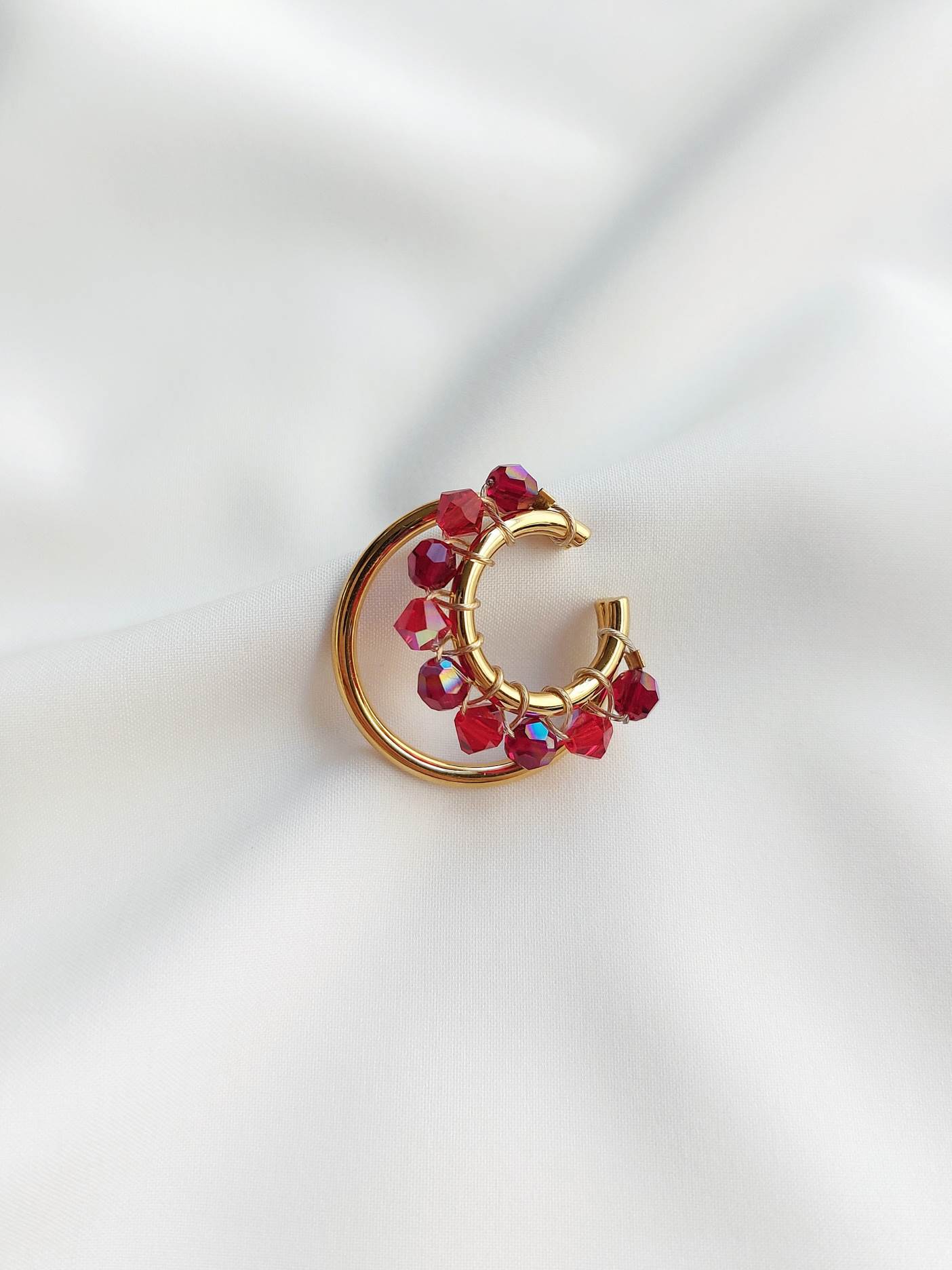 GRENADE gold and red earcuff