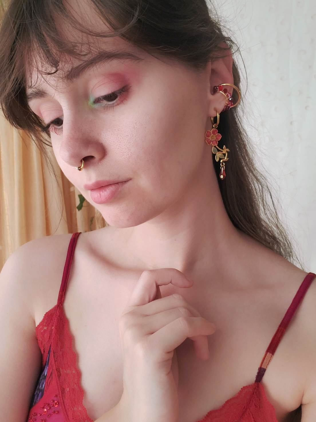 GRENADE gold and red earcuff