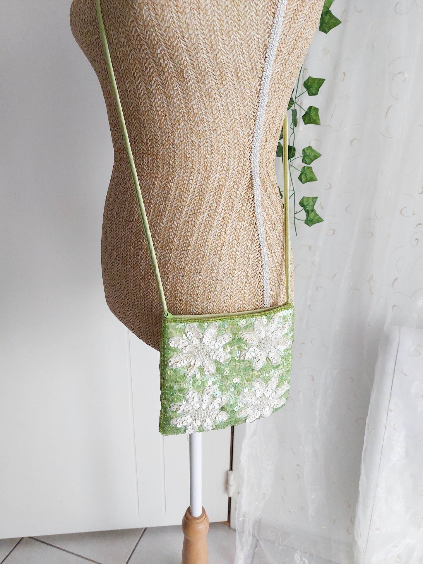 PRAIRIE green and white pouch bag with sequins