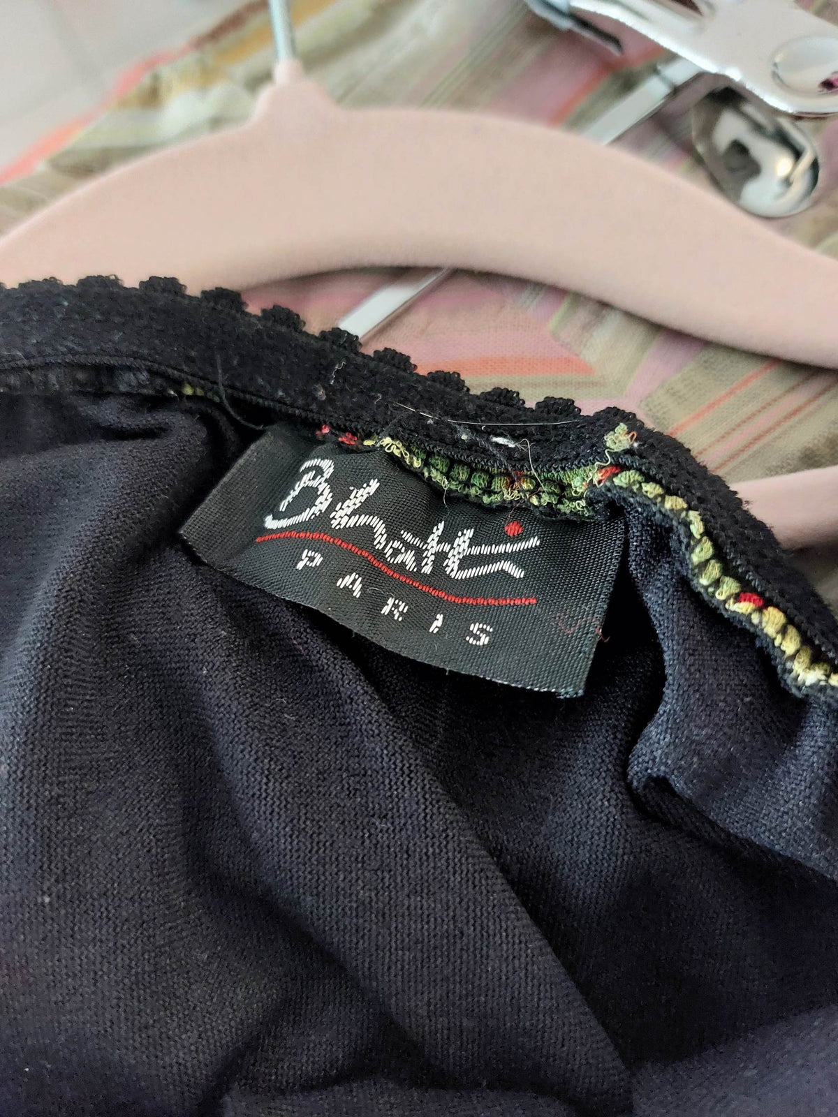 SAFRAN Red camisole with patterns and embroidery Size 36/38