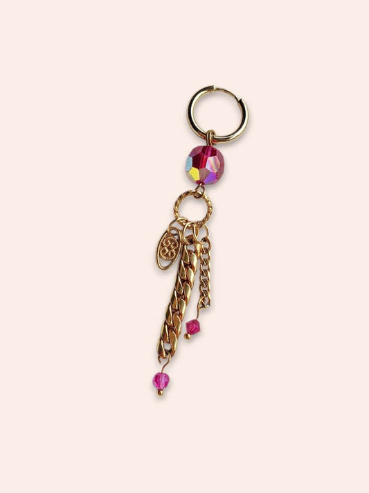 GOLD-TONE AND FUCHSIA SINGLE EARRING FIND