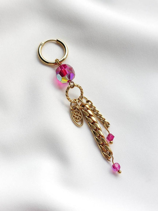 GOLD-TONE AND FUCHSIA SINGLE EARRING FIND