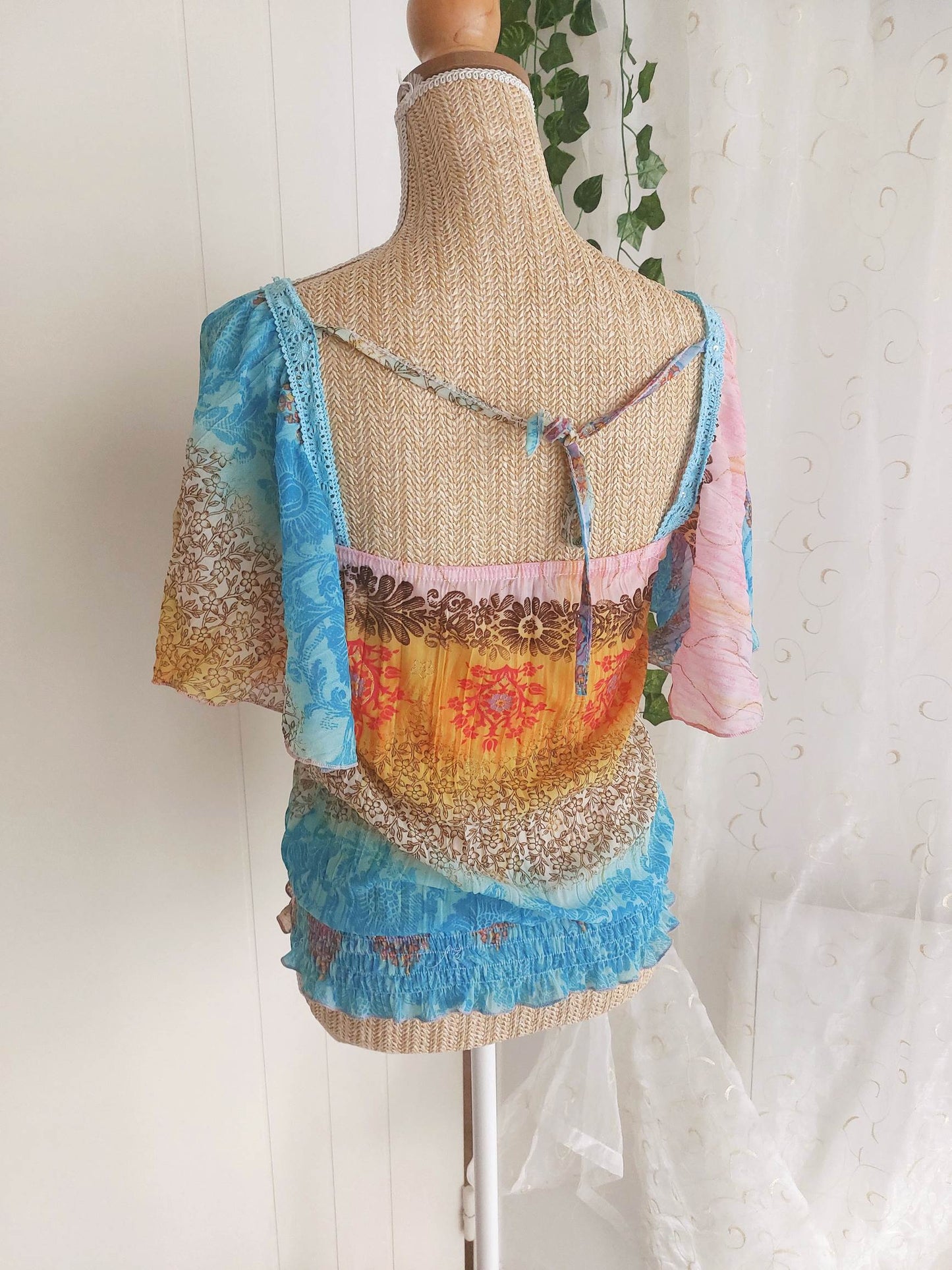 SUMMERTIME Fluid bohemian colourful top Size 6 to 10