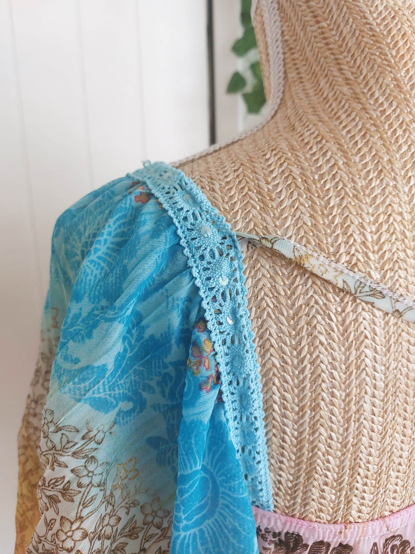 SUMMERTIME Fluid bohemian colourful top Size 6 to 10