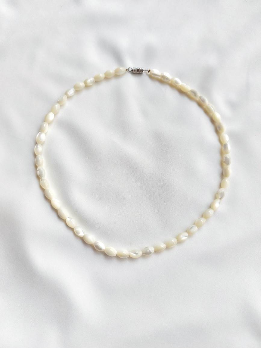 UNION mother-of-pearl bead necklace