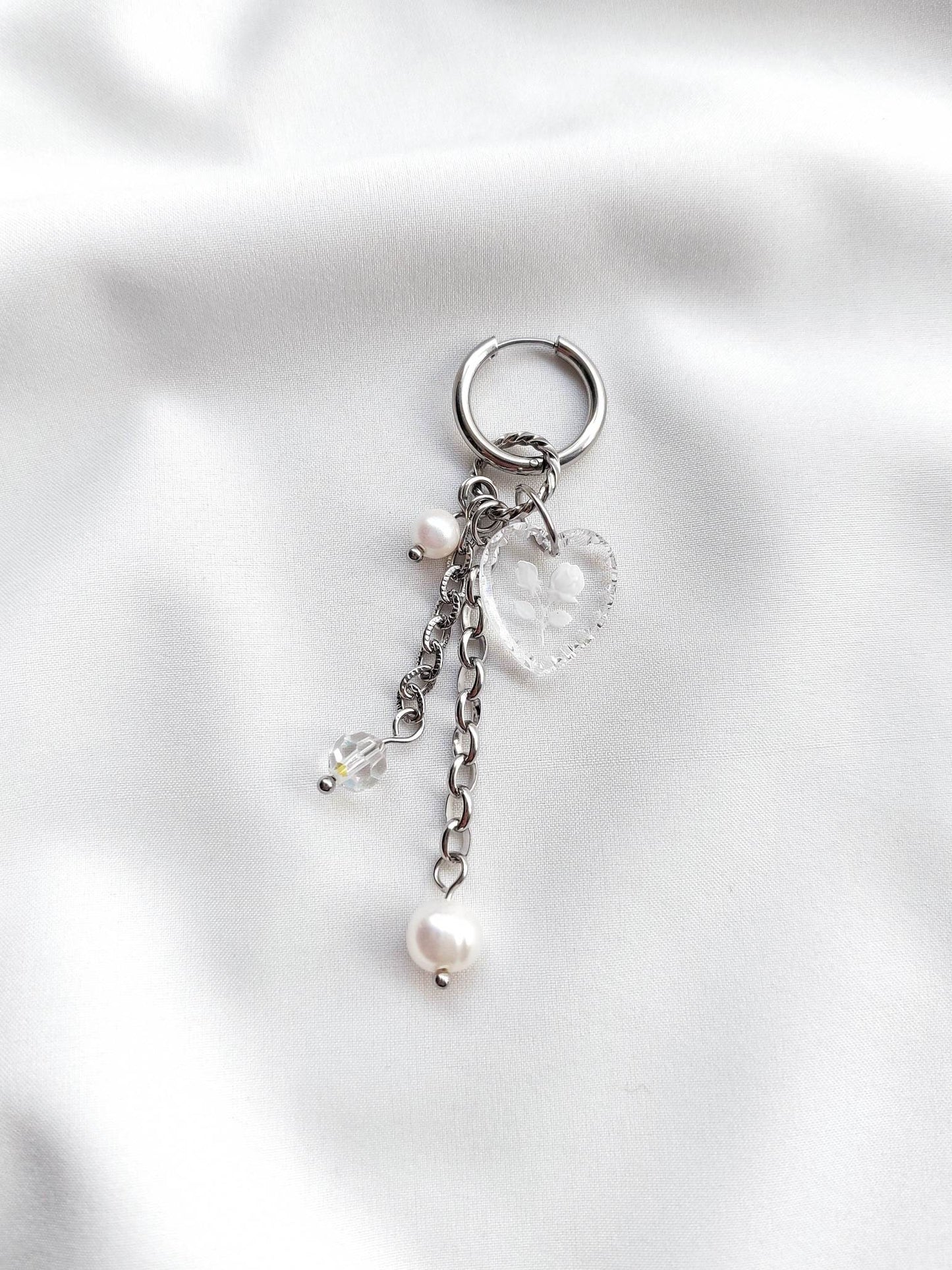 UNION silver single-loop heart