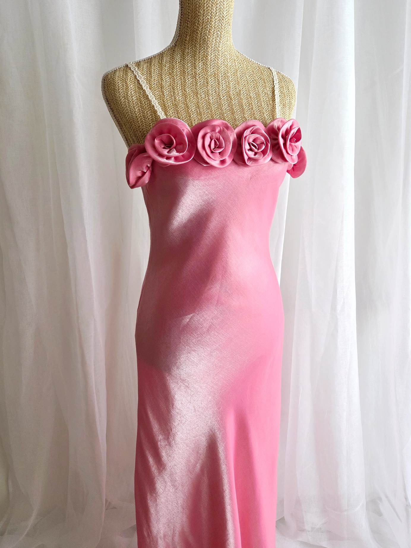 VALENTINE robe longue rose à fleurs T.38
