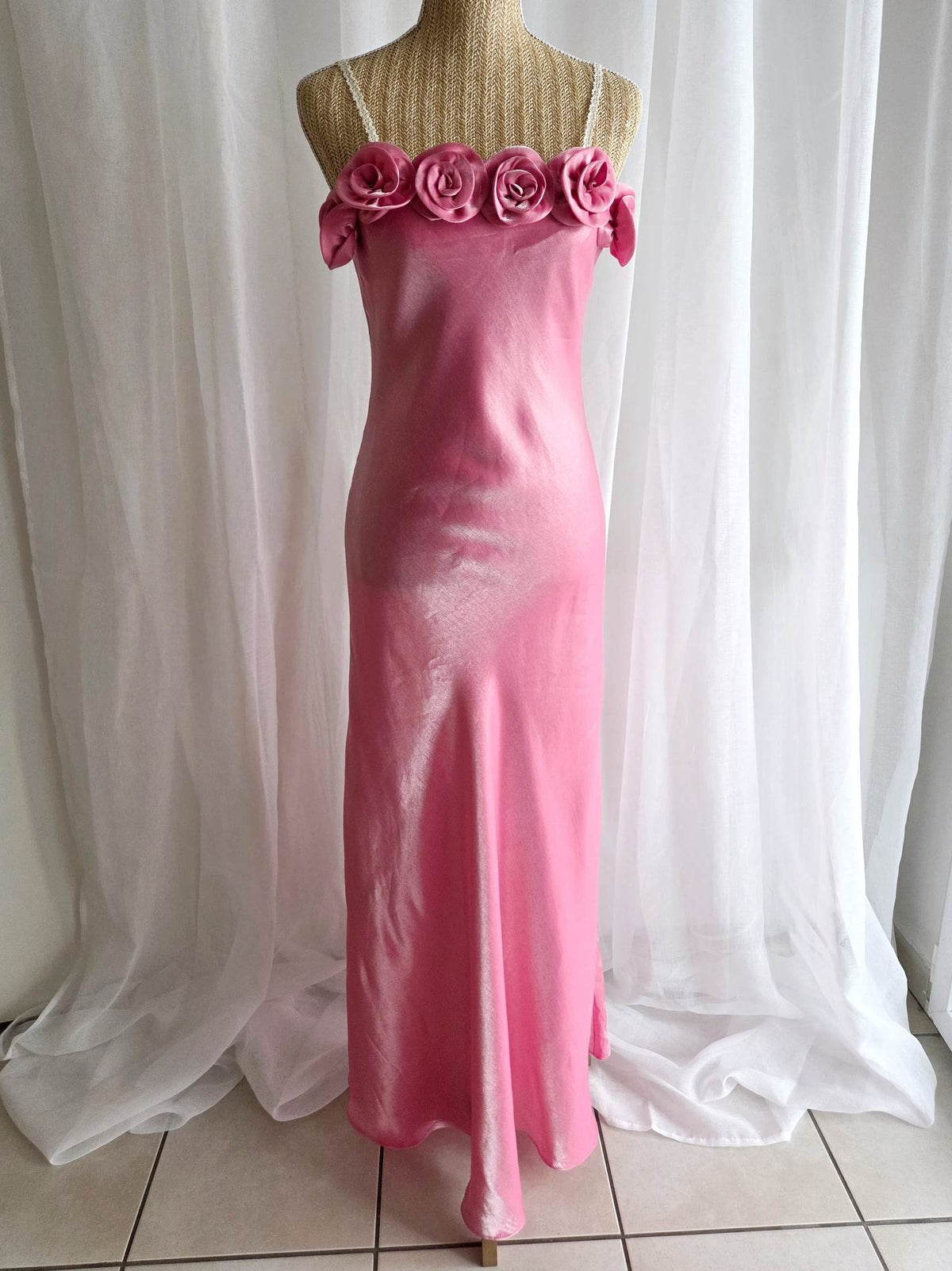 VALENTINE robe longue rose à fleurs T.38