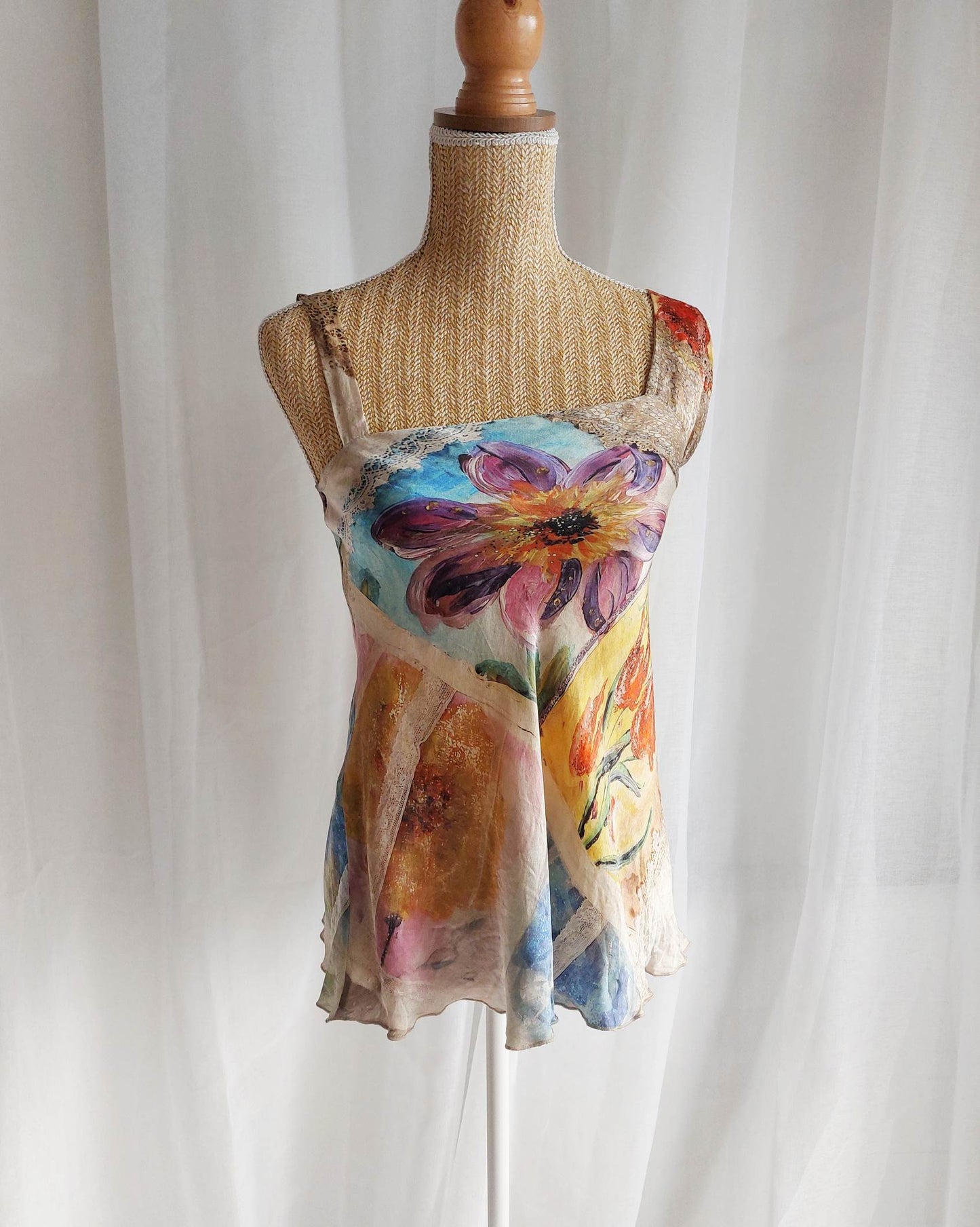 VENUS top asymétrique romantique en soie T.36/38
