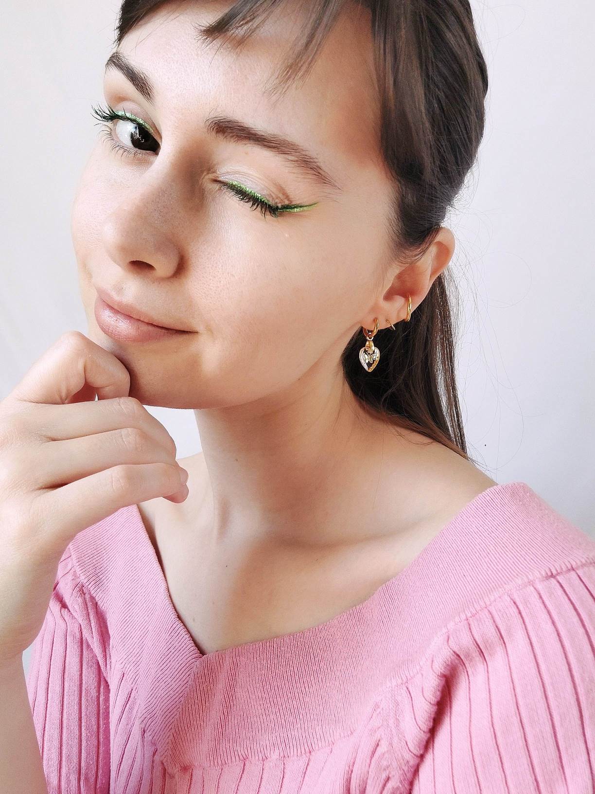 Aurora classic butterfly single loop earring